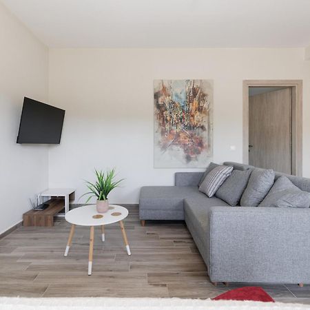Sundial House Apartman Puládesz Kültér fotó
